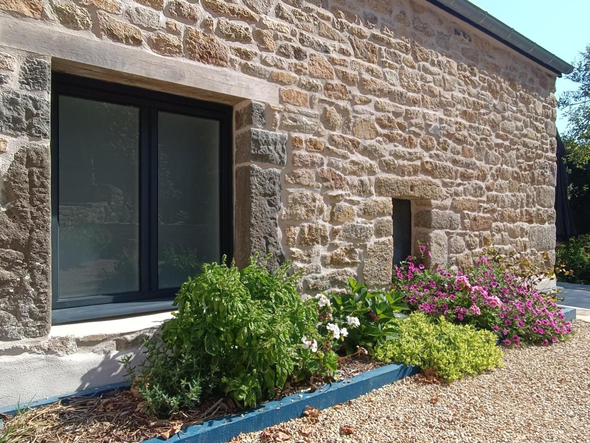 Le Petit Moulin De Kerloroc Villa Ploudalmezeau Bagian luar foto