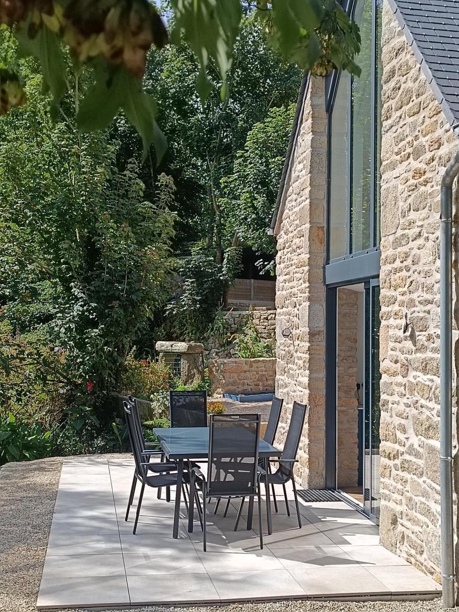 Le Petit Moulin De Kerloroc Villa Ploudalmezeau Bagian luar foto